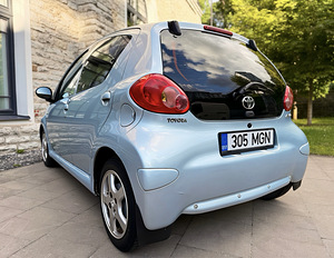 TOYOTA AYGO / AVARIIVABA / ROOSTEVABA / ÜV 05.2027 (4 foto / 15)