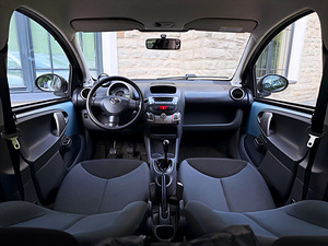 TOYOTA AYGO / AVARIIVABA / ROOSTEVABA / ÜV 05.2027 (10 foto / 15)
