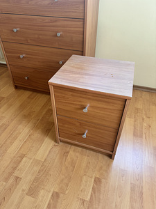 Toa komplekt Pirital (Kapid/ põrandalamp ja nahkdiivan) (3 foto / 9)