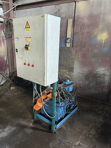 Horisontaalne hüdrauliline press koos hüdrojaamaga (6 foto / 8)