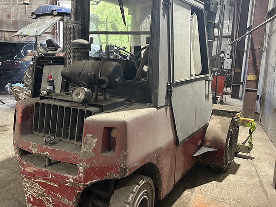 Kahveltõstuk Balkancar 7411 (4 t)