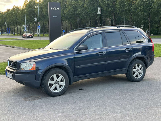 VOLVO XC90