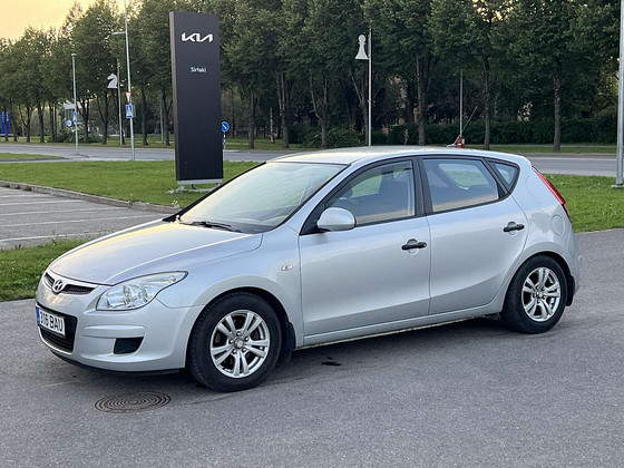 HYUNDAI I 30