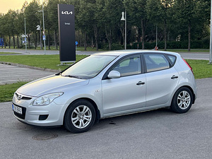 HYUNDAI I 30 (1 foto / 11)