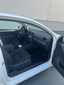 Volkswagen golf 6 Registreerimistasu on makstud. (8 foto / 10)