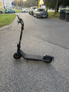 Электро самокат ninebot e2pro (2 фото из 7)