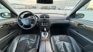 MERCEDES-BENZ E 320 CDI T (4 foto / 4)