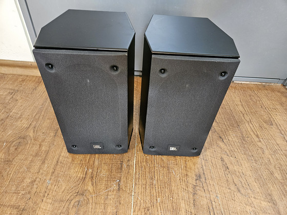 JBL XTi 10S HiFi riiulikõlarid