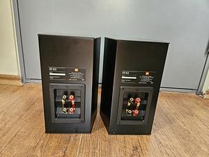 JBL XTi 10S HiFi riiulikõlarid (8 foto / 8)