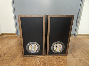 Полочная акустика Monitor Audio Bronze BR2 (7 фото из 7)