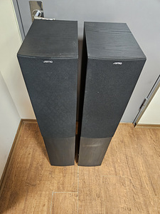 Напольная HiFi-акустика Jamo S 526 (1 фото из 6)