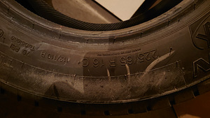 2 x Uniroyal, 2 x Continental 225/65 R16 C, Летние шины (4 фото из 6)