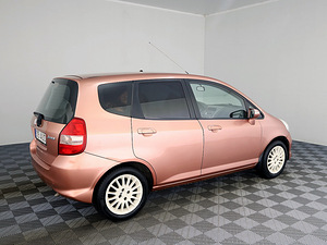 Honda Jazz Facelift 1.3 61kW (3 foto / 7)