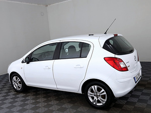 Opel Corsa Facelift 1.2 63kW (4 foto / 7)