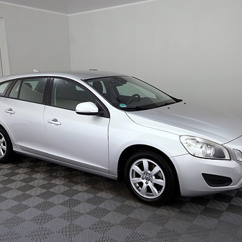 Volvo V60 Momentum 1.6 D4 84kW