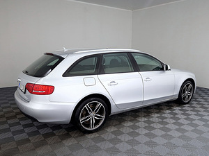Audi A4 S-Line ATM 2.0 TDI 105kW (3 foto / 7)