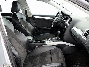 Audi A4 S-Line ATM 2.0 TDI 105kW (6 foto / 7)