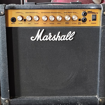 Marshall MG15dfx