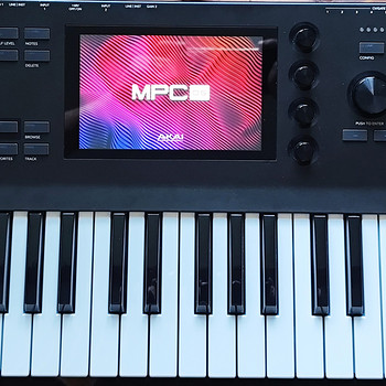 Akai MPC Key 61
