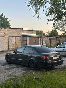 MERCEDES-BENZ E 220 CDI (2 фото из 8)
