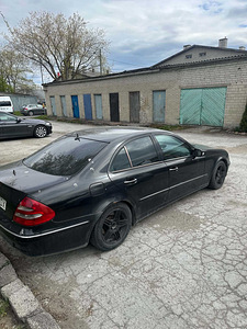 MERCEDES-BENZ E 220 CDI (4 фото из 8)