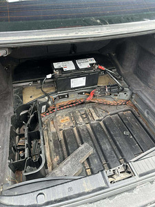 MERCEDES-BENZ E 220 CDI (8 фото из 8)