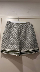 Новые шорты Arket, размер M (3 фото из 6)