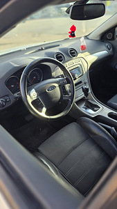 Ford mondeo (8 foto / 11)
