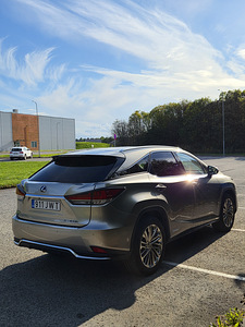 Lexus RX450h Рестайлинг Luxury (4 фото из 14)