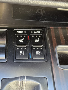 Lexus RX450h Рестайлинг Luxury (13 фото из 14)