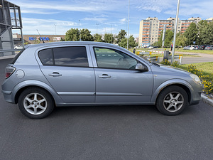 Opel Astra (6 фото из 6)