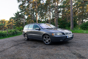 Продаётся Volvo V70 (2 фото из 12)