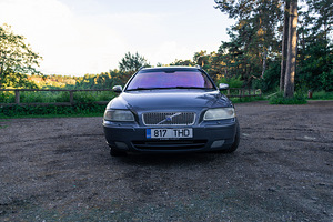 Продаётся Volvo V70 (3 фото из 12)
