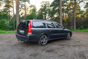 Продаётся Volvo V70 (4 фото из 12)