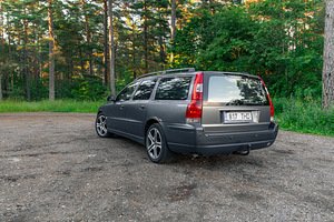 Продаётся Volvo V70 (5 фото из 12)