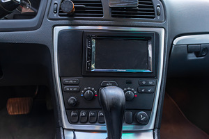 Продаётся Volvo V70 (11 фото из 12)