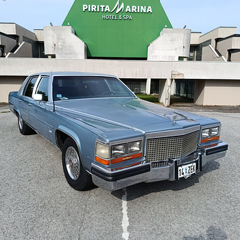 Cadillac Brougham