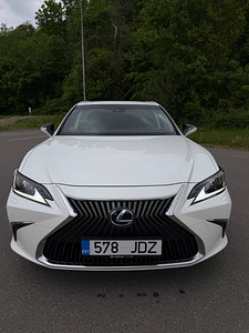 Auto Lexus ES300h (2 foto / 13)
