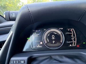 Auto Lexus ES300h (13 foto / 13)
