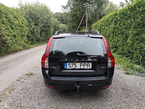 Volvo V50 2.0D 100KW (2 foto / 15)