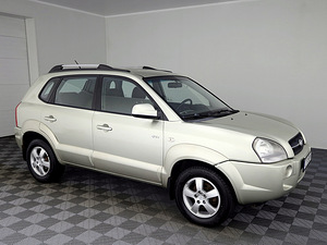 Hyundai Tucson Comfort 4x4 2.0 104kW (1 фото из 7)