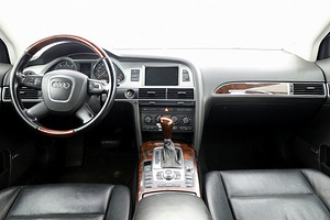 Audi A6 allroad Comfortline Quattro ATM 3.0 TDI 171kW (5 фото из 7)