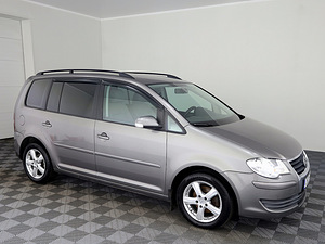 Volkswagen Touran Comfortline Facelift 1.9 TDI 77kW (1 фото из 8)