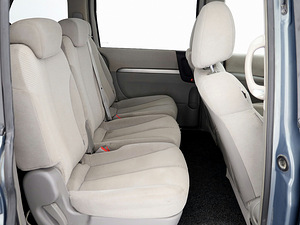 Kia Carnival Comfort ATM 2.9 CRDi 136kW (7 foto / 7)