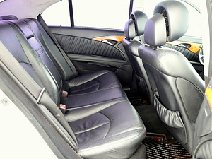 Mercedes-Benz E 320 Avantgarde Facelift ATM 3.0 CDI 165kW (7 фото из 7)
