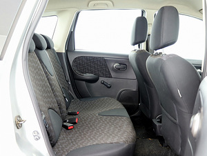 Nissan Note Elegance 1.4 65kW (7 foto / 7)
