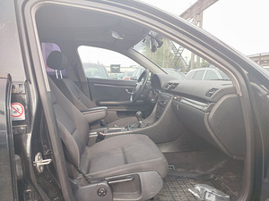 Audi A4 Comfortline 2.0 96kW (6 foto / 7)