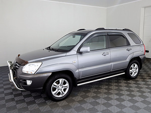 Kia Sportage Luxury 4x4 2.0 104kW (2 foto / 7)