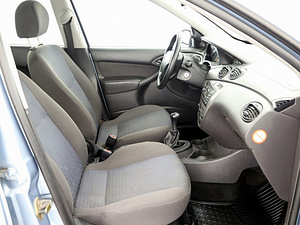 Ford Focus Comfort 1.6 74kW (6 foto / 7)