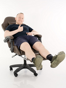 Ergonoomiline kontori- ja arvutitool, pruun (9 foto / 10)